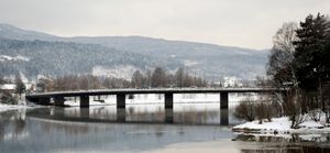 네드레 에이케르 다리