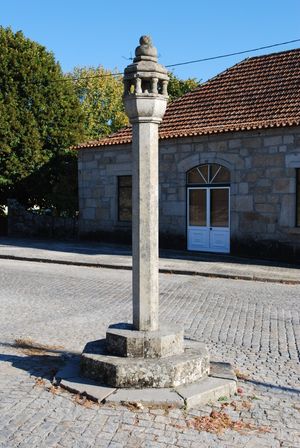 넬라스 교구 내 지방 자치의 초기 창설을 나타내는 빌라르 세쿠의 사형주