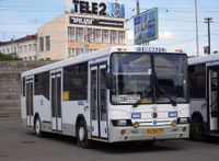 옴스크에서 운행 중인 네프테캄스크 자동차 공장 5299 버스 (2004–2013년 생산). 136번 노선, 부다리나 거리. 2010년