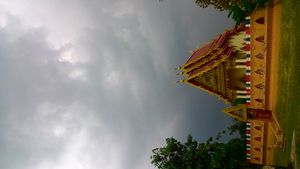 왓 트라이 시리몽콘 (Wat Trai Sirimongkhon)의 우보솟