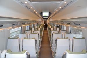 PKP ED250 객차 내부 2등석