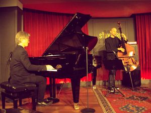 코펜하겐의 스탠다드에서 란 도키와 이라 콜먼 (2014)