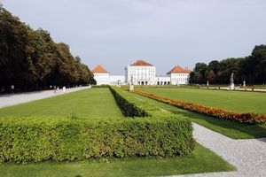 님펜부르크 궁전의 정원 전경