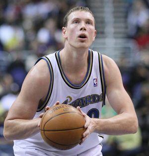 워싱턴 위저즈에서 활동하던 시절의 송가일라