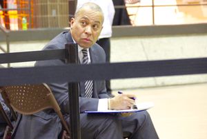 2016년 2월 23일 시카고 경찰 책임 태스크포스의 공개 회의에 참석한 패트릭