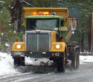 2011년 2월, 작업 중인 더슈츠군 도로부