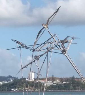 알바트로스를 위한 비행 지원 (뉴질랜드 오클랜드 조각)