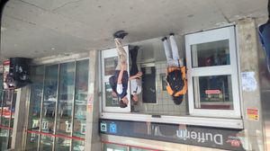 2024년의 더퍼린역 남쪽 출구