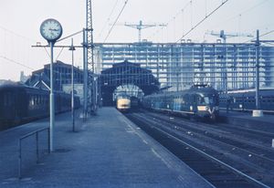 1972년 스타츠스포르, 배경에 건설 중인 새로운 센트랄역