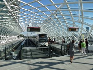 덴하흐 센트랄역의 메트로 승강장