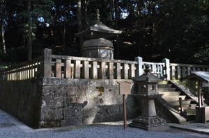 초기에 이에야스가 매장되었던 구능산 동조궁의 신묘