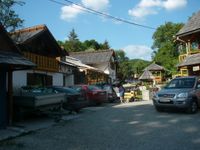 Oberwischau}}) 소도시의 Țipțerai 구역, 마라무레슈 주, 2011년 루마니아 인구 조사에 따르면 여전히 소규모의 치프저 독일인 공동체가 거주하고 있다.