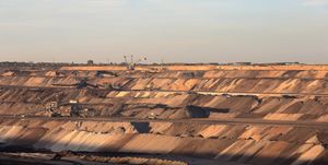 노천 채광 방식으로 갈탄을 채굴하는 타게바우 가르바일러 (Grevenbroich 근처)