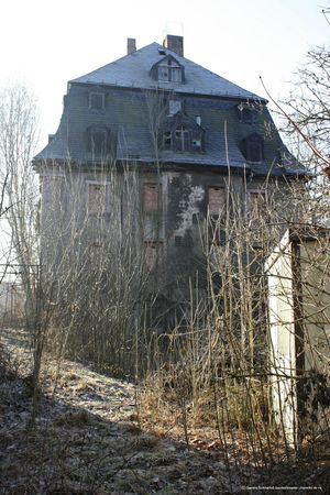 1812년 켐니츠 인근 루가우에 있던 마이너트 방적 공장, 독일 최초의 공장 건물 중 하나. 2016년 8월 철거됨.