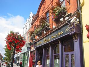 조지 스트리트, 이 도시의 주요 쇼핑 거리