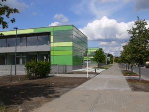 영화의 주요 촬영지인 브란덴부르크주의 마리-퀴리 김나지움.