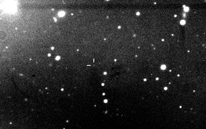 2001년 12월 캐나다-프랑스-하와이 망원경으로 촬영한 디아. 두 번째 프레임에서는 목성의 빛 때문에 별들의 상대적 밝기가 감소하여 디아를 볼 수 없다.