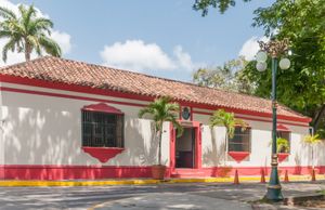 라 아순시온의 식민지 시대 경찰서