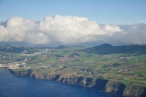 라고아의 다양한 풍경: 도시 중심지, 농지, 산악 지형