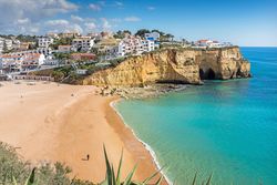 카르보에이루의 서쪽 전망.