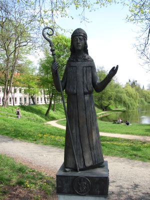 현대 힐데스하임의 라이날드 폰 다셀 동상