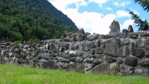 레치 뮐레넨 성벽의 모습