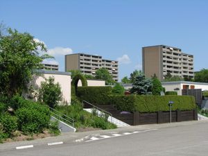 라인펠덴 아우가르텐의 아파트 타워