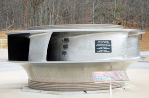 래쿤 마운틴 양수 발전소에서 전시된 해체된 프란시스 터빈 러너