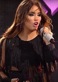 2017년 비냐 델 마르 국제 가요제에서 에스포시토.