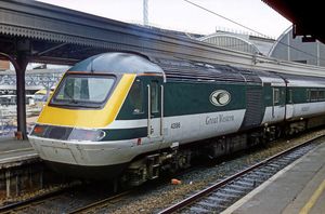 런던 패딩턴 역의 43 186호 동력차. 사고 당시 퍼스트 그레이트 웨스턴 열차와 유사한 도색이다.