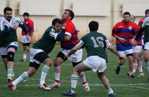 럭비 리그는 거친 신체적 플레이로 유명하다.