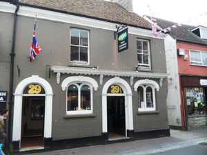 영국 도르셋주 풀에 위치한 최초의 러쉬 매장.