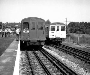 메트로폴리탄 노선의 F형 및 P형(왼쪽)을 A형(오른쪽)으로 대체