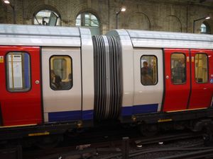 차량간 통로 연결막