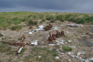 하프웨이 월(Halfway Wall) 바로 남쪽에 남아 있는 하인켈 폭격기 잔해