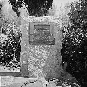 1942년 리버모어의 묘비. 본래 묘비의 행방을 잃었을 때이다.