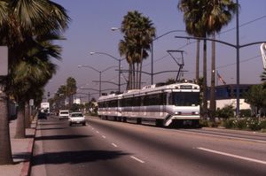 1995년 롱비치 대로와 20번가에 있는 A선 열차
