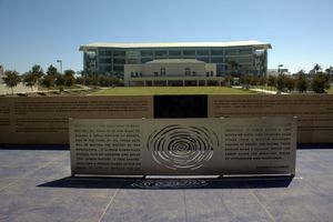 2010년 로버트 F. 케네디 커뮤니티 학교(코리아타운 소재).