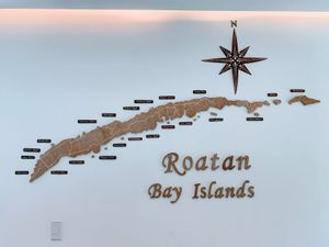 로아탄 베이 아일랜드