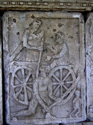 메토프 XXXV: 로마 군단병과 사슬 갑옷을 입은 사람, 다키아 팔크스맨