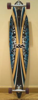 in}} 핀테일 형태의 데크