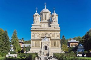 쿠르테아 데 아르제슈 대성당