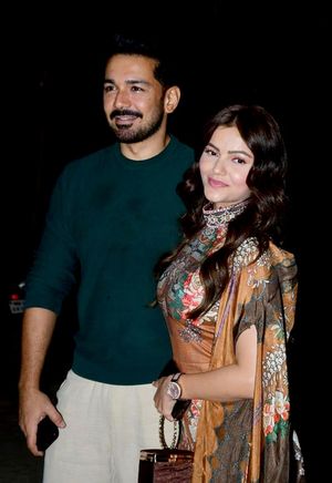 2022년 남편과 함께 있는 딜라이크