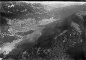 발터 미텔홀저 (1926)가 촬영한 1800m 상공에서의 항공 사진