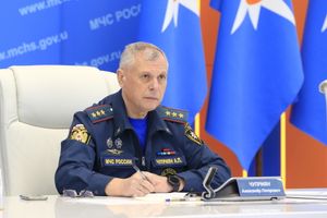  탄광 화재 긴급 회의에서 발언하는 알렉산드르 추프리얀 러시아 연방 비상사태부 장관 대행