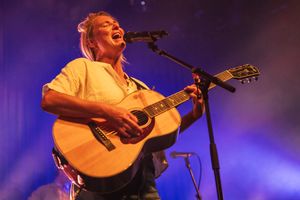 2023년 오슬로 로크펠러에서 공연하는 리시