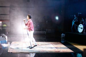 잭슨, 2009년 Right Now 영국 투어 중 라이브 공연