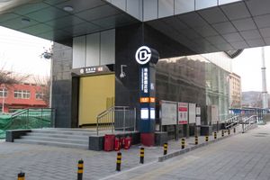 B2 출구