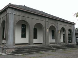 구 타이완 미쓰비시 제지소 사무동