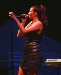 2007년 2월 오스트레일리아 사우스오스트레일리아주 티 트리 걸리에서 공연하는 콜터